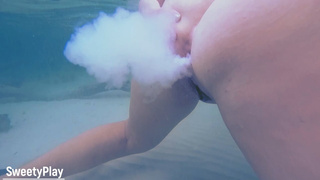 Ocean underwater milk ass-sex enema fmom gigantic ass-hole