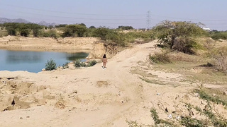 A chick came to the village for loss, the husband of the village took her to the house and the rear-end vigorously.