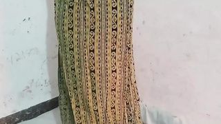 Muslim skank ko hotel me le jabar dasti chod diya