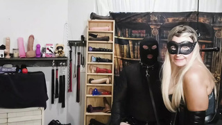 LONG SESSION OF BUTT SEX STRETCHING AND HARD PEGGING