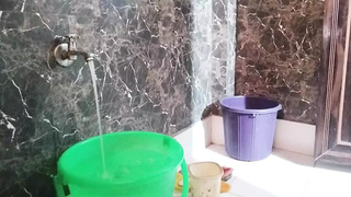 School lady ko bathroom MMS sex tape viral