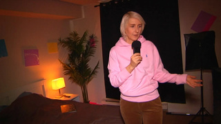 Room tour turned into attractive sex