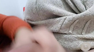 QUICK AND HARD HAND-JOB ON HORNY PENIS WITH THE WILD KISS OF THE GIRL