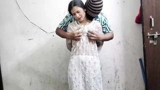 Attractive collage chick ko hotel le jake pela