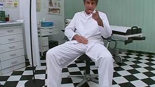 Fisted by the Clinic Boss